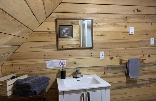 Mauricie Hotel | L'Auberge Refuge du Trappeur Inn