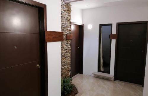 Zona 13 Hotel | L'Aurora Inn