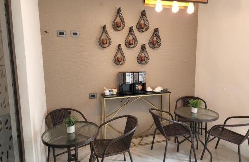 Zona 13 Hotel | L'Aurora Inn