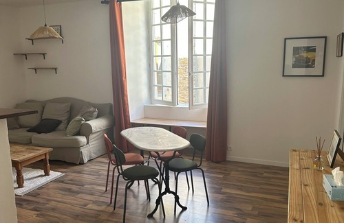 Laval Apartamento | L'authentique Lavallois