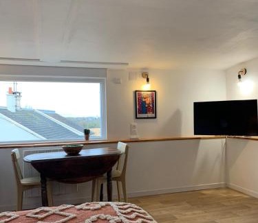 Fleury-sur-Orne Apartamento | L 'Azuleja