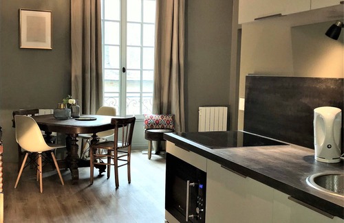 Dinan Apartamento | L' Ecrin-Apartamento-Baño con bañera