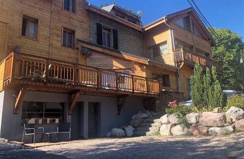 Saint-Jean-dʼAulps Apartamento | L'Ecuela Apartment, tastefully renovated 1 bedroom apartment