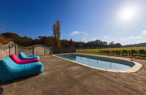 Guizengeard Casa | L'Ecurie