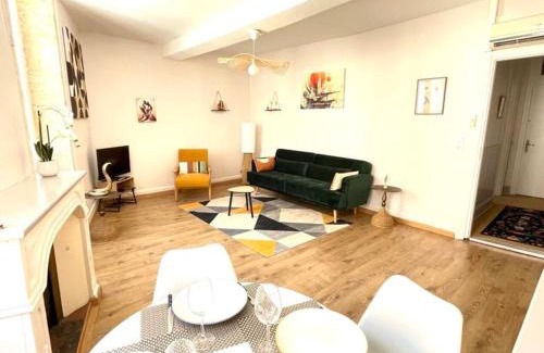 Auch Apartamento | L'Erable - Calme en Plein centre - 1er étage