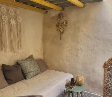 Lunel Apartamento | L'escale dorée au centre de Lunel