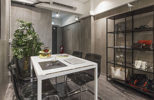 Tsim Sha Tsui Apartamento | L'Escale Limited - por Lyna