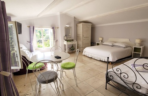 Tourrettes Cama Y Desayuno | L'escale Provencale