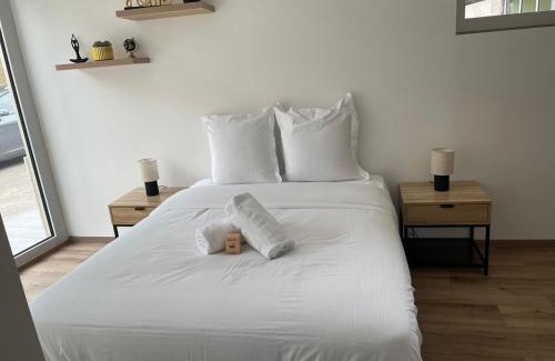 Chatillon-sur-Chalaronne Apartamento | L Etape Châtillonnaise center private parking