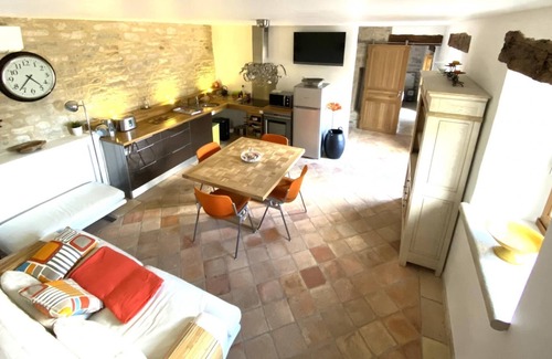 Varaire Casa | L'ETOILE - VARAIRE - Gîte