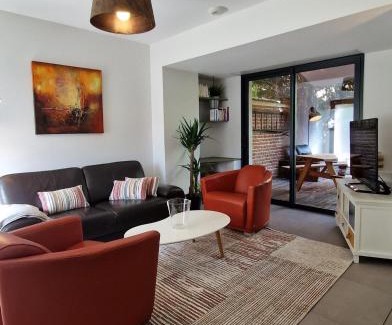 Saint Joseph/Mittelharth Casa | "L'Evasion" Maison avec jardin, Climatisation, Parkings privés, à 5mn à pied du centre Ville