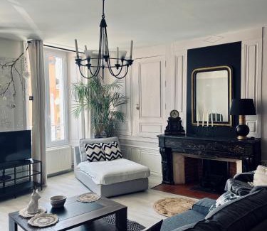 Aurillac Apartamento | L'Haussmanien au Coeur de ville
