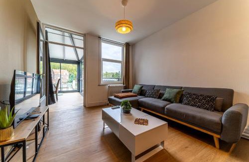 Croix Apartamento | L'Holden - 2 beds - Terrace - Wifi - Tram