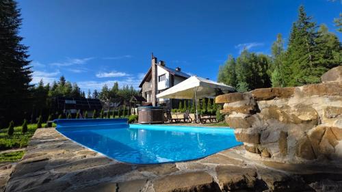 Mykulychyn Casa | L - Hutir