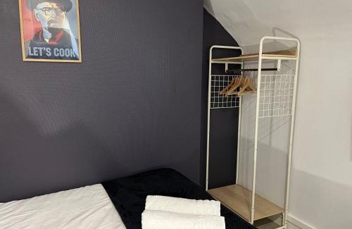 Evreux Apartamento | L'icône du cinéma - Studio cosy - Gare - Centre-ville Evreux - Wifi