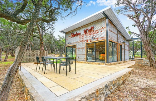 Wimberley Casa | L'il Dirt Cowboy at Wild Candy Farm