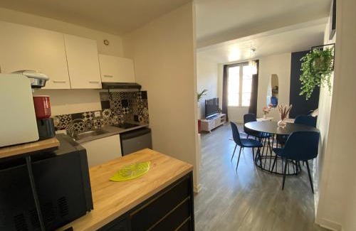 Poitiers Apartamento | L'Indigo, charmant T2, 10 min centre historique, WiFi, Netflix, Amazon Prime