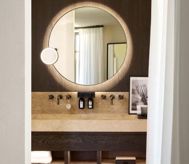 L'Isle-sur-la-Sorgue Hotel | L'Isle de Leos Hotel & Spa - MGallery Collection