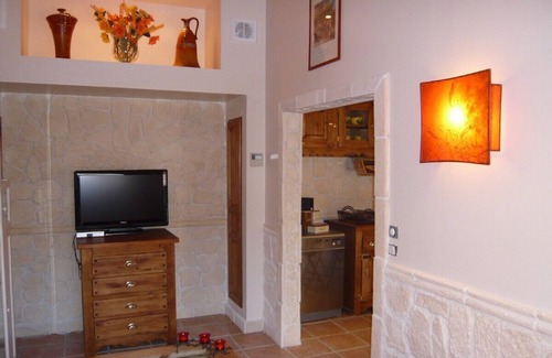 Arles Apartamento | Oasis 2 Pequeño paraíso en Provenza, gran terraza y piscina.