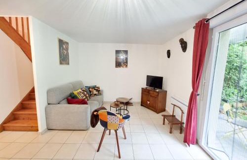 Foix Apartamento | L'oasis urbain - Charme unique et piscine