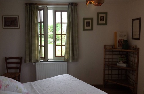 Bonneville-la-Louvet Casa | L'ORCHARD - Guest Rooms - 2 People - Double bed - Breakfast included.