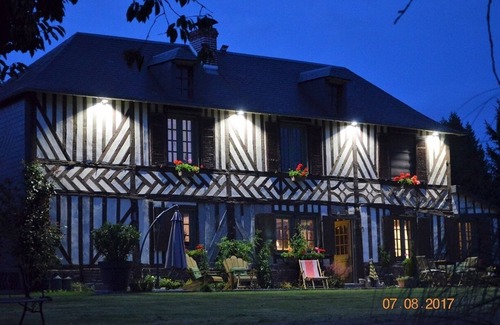 Bonneville-la-Louvet Casa | L'ORCHARD - double room - living room - TV - DDP included