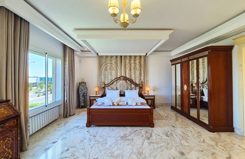 Les Berges Du Lac II Casa | L'Orchidée - Luxury Suites