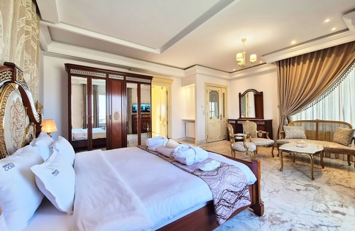 Les Berges Du Lac II Casa | L'Orchidée - Luxury Suites