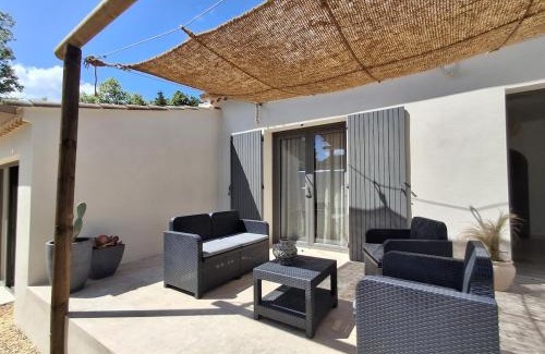 Saint-Paulet-de-Caisson Casa | L 'oustalet
