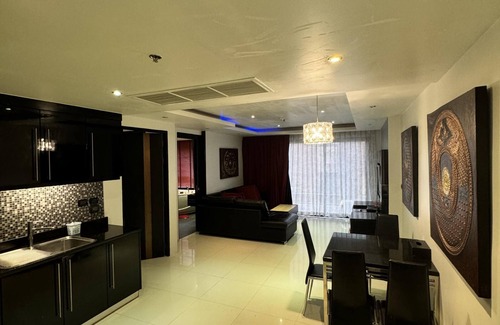 Patong Condominio | L08 Bangla Suites, Modern Studio On Bangla Road