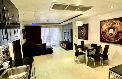 Patong Condominio | L08 Bangla Suites, Modern Studio On Bangla Road