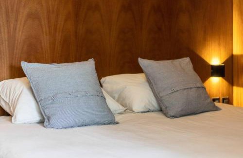 Reforma Casa | L201 New Apt 1 Bdrm 1 Bath Fits 6 AC Rooftop