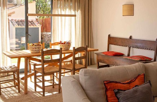 Tenzuela Casa | La Alberca Casa con jardín y piscina