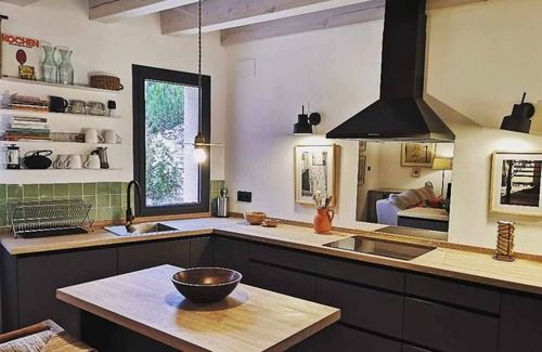 Tenzuela Casa | La Alberca: Casa con jardín y piscina