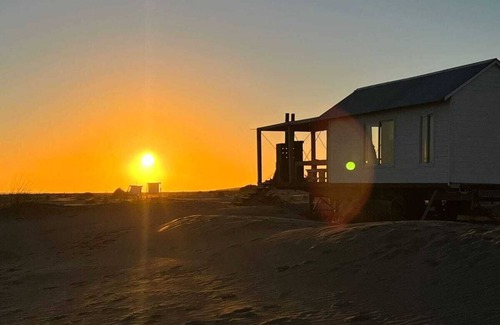 Partido de Tres Arroyos Cabina | "La anita" casa en la playa frente al mar.