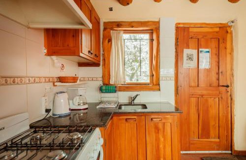 Villa Catedral Apartamento | LA AURORA CABAÑA Quechu en la base del cerro Catedral con vistas