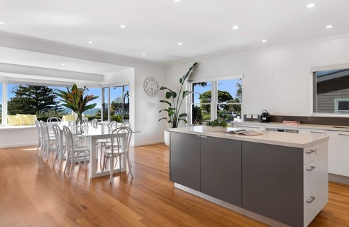 Whale Beach Casa | LA BALENA by Palm Beach Holiday Rentals