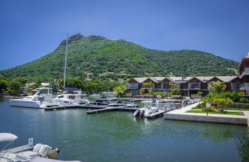 Black River Apartamento | La Balise Marina by Horizon Holidays