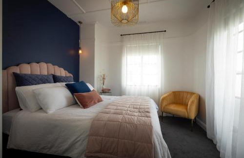 Invermay Apartamento | La Banque, Art Deco Elegance