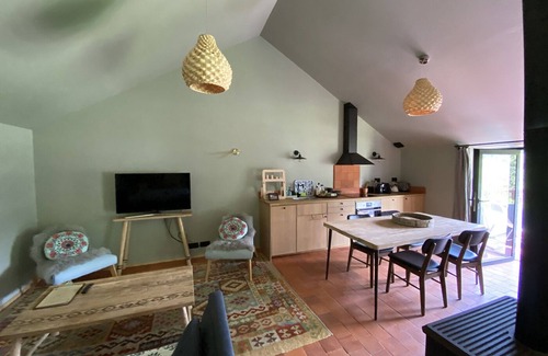 Saint-Laurent-Nouan Apartamento | Apartamento-Habitación con desagüe-Premium-Vista al Jardín-Levisticum
