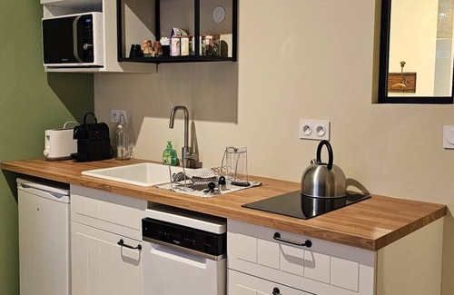 Genas Apartamento | La Bastide-Apartamento-Vista al Jardín-Baño Privado-Apartamento