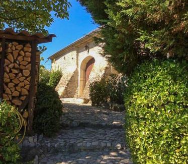 Bonlieu-sur-Roubion Casa | La Bastide De Sauvetas
