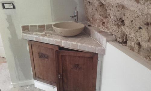 Salernes Apartamento | La Bastide du Capelier - Gîte pour 4 personnes avec baignoire balnéothérapie