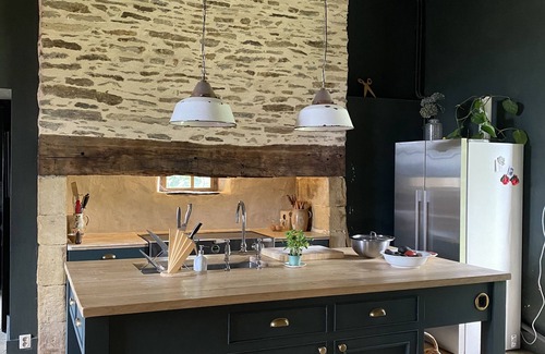 Saint-Yrieix-la-Perche Casa | La Bâtisse Verte - hide away in an idyllic rural retreat immersed in nature
