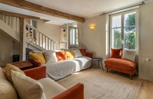 Saint-Georges-sur-Cher Casa | La Belle France - Maison, Parking, à 200m du Cher