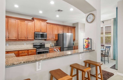 Vista East Casa | La Belle Onyx Retreat Home