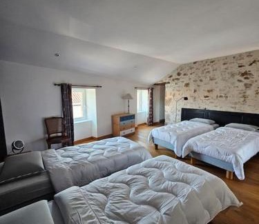 Mortagne-sur-Sevre Casa | La Belle Vendéenne gîte de charme