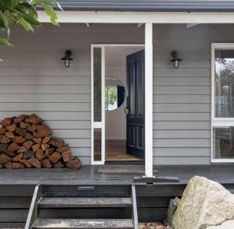 Red Hill Casa | La Belle Vie - Boutique Country Escape near Wineries