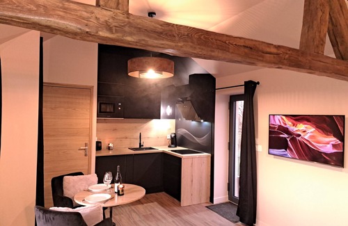 Saint-Denis-de-Jouhet Casa | La Bergerie Cosy - Sauna et Bain Nordique Privatif