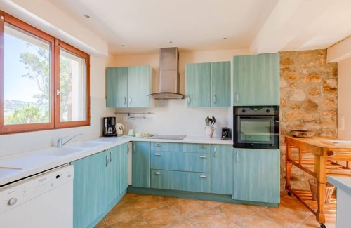 Plage de la Garonnette Casa | La Bergerie by Interhome